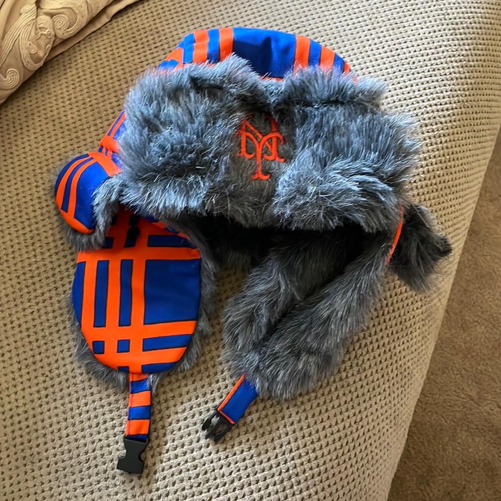Fuzzy Mets Hat